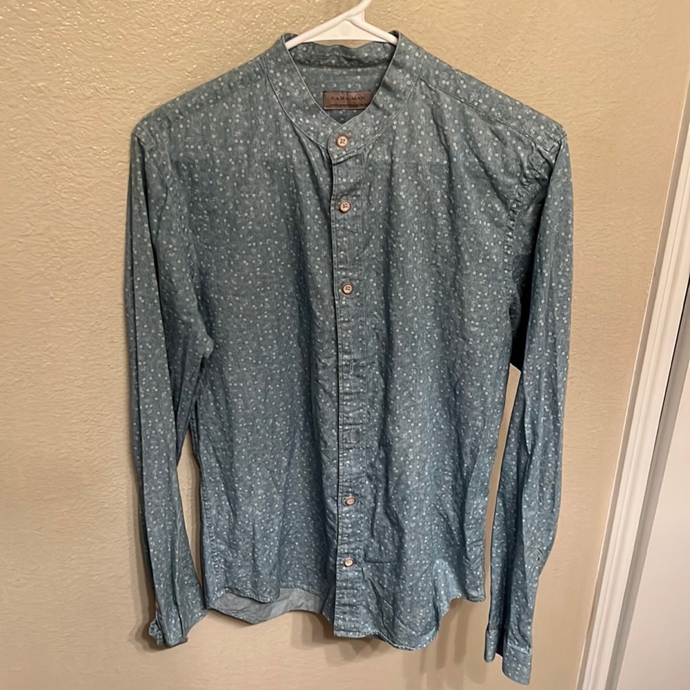 Light blue! Small! Zara man shirt